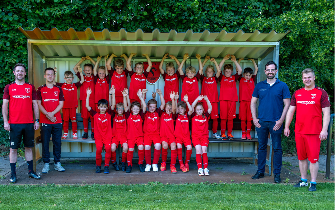 VOORTMANN unterstützt Nachwuchsfußball vor Ort